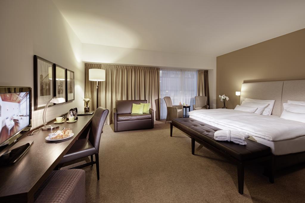 Lindner Hotel Antwerp, Part Of Jdv By Hyatt Exteriör bild
